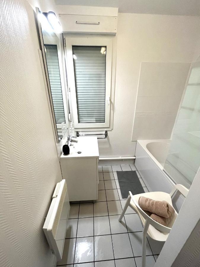 Charmant Appartement Proche Centre Ville Reims Exteriör bild